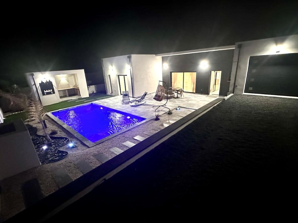 New 2025 Pyrenees View, Pool & Comfort Villa