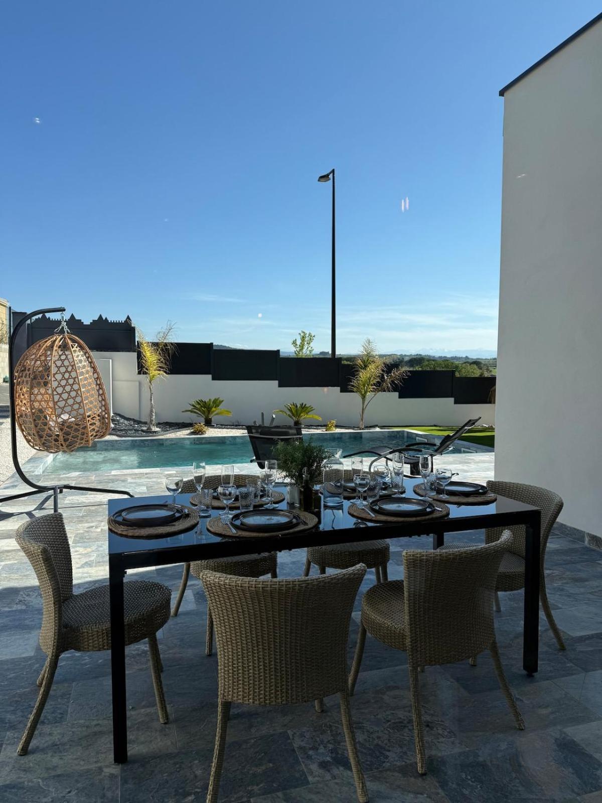 New 2025 Pyrenees View, Pool & Comfort Carcassonne