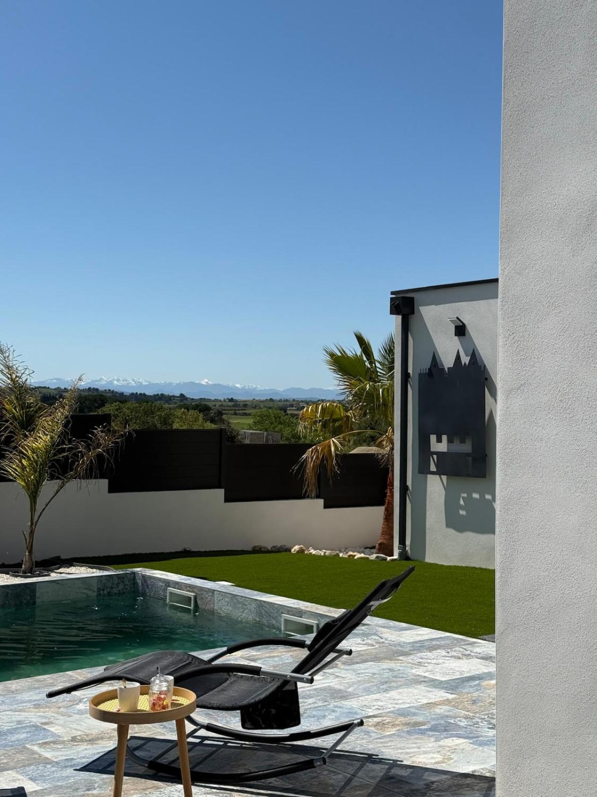 Villa New 2025 Pyrenees View, Pool & Comfort